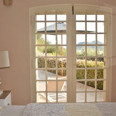 Villa Aurlie Sea View, 500m To And Shops